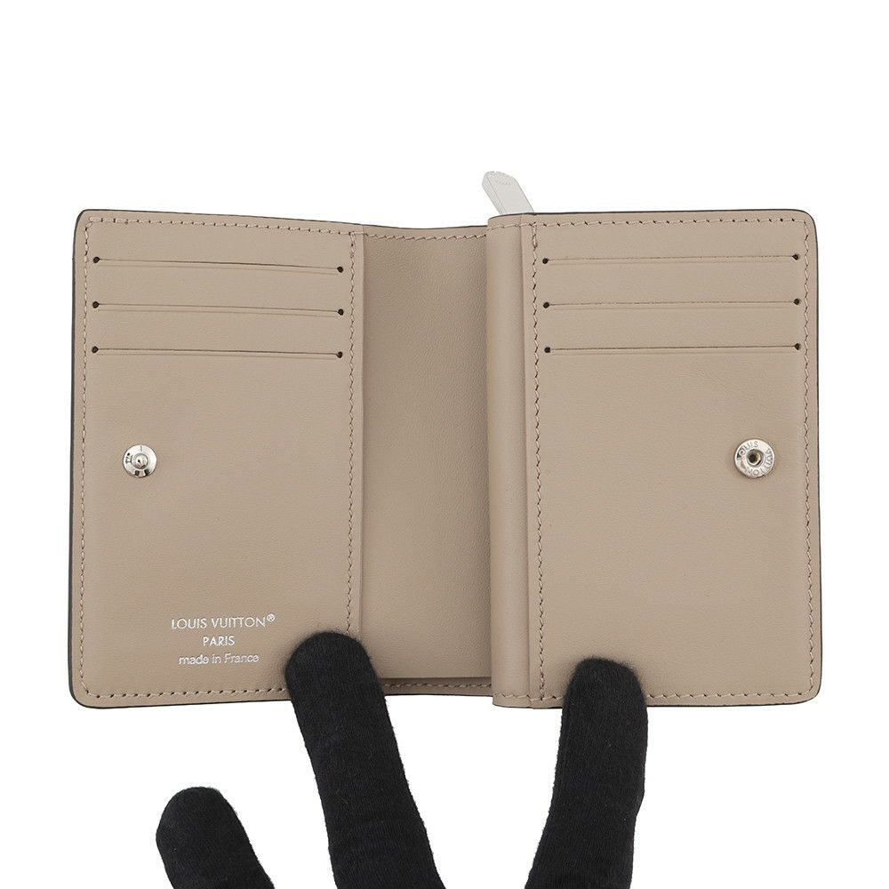 ルイヴィトン 二つ折り財布 モノグラム・マヒナ ポルトフォイユ・クレア M80817 LOUIS VUITTON ヴィトン 財布 コンパクト