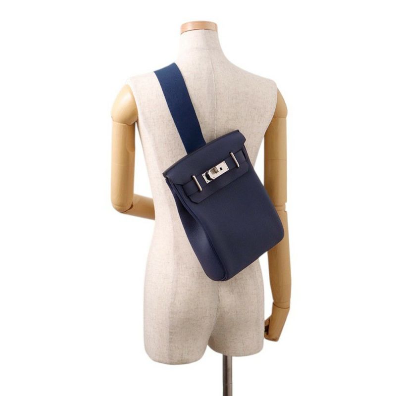 エルメス ボディバッグ ケリー アッカドPM ブルーネイビー/シルバー金具 トゴ B刻印 メンズ