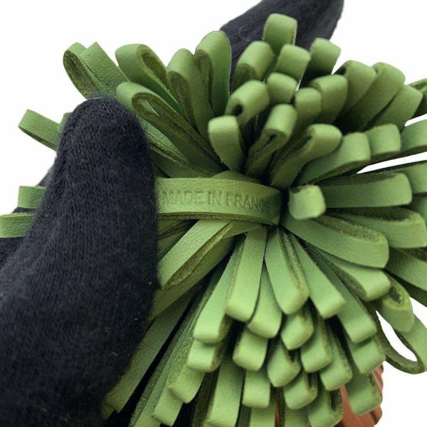 エルメス キーホルダー カルメン ウノドス ヴェールクリケット/ゴールド/シルバー金具 ラムスキン