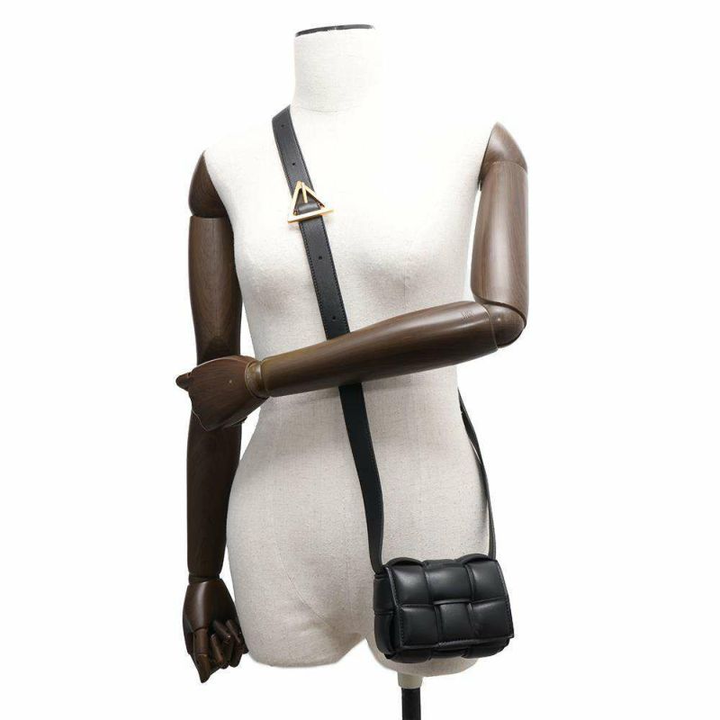 ボッテガヴェネタ ショルダーバッグ イントレチャート キャンディ パデッド カセット ラムスキン 716648 黒