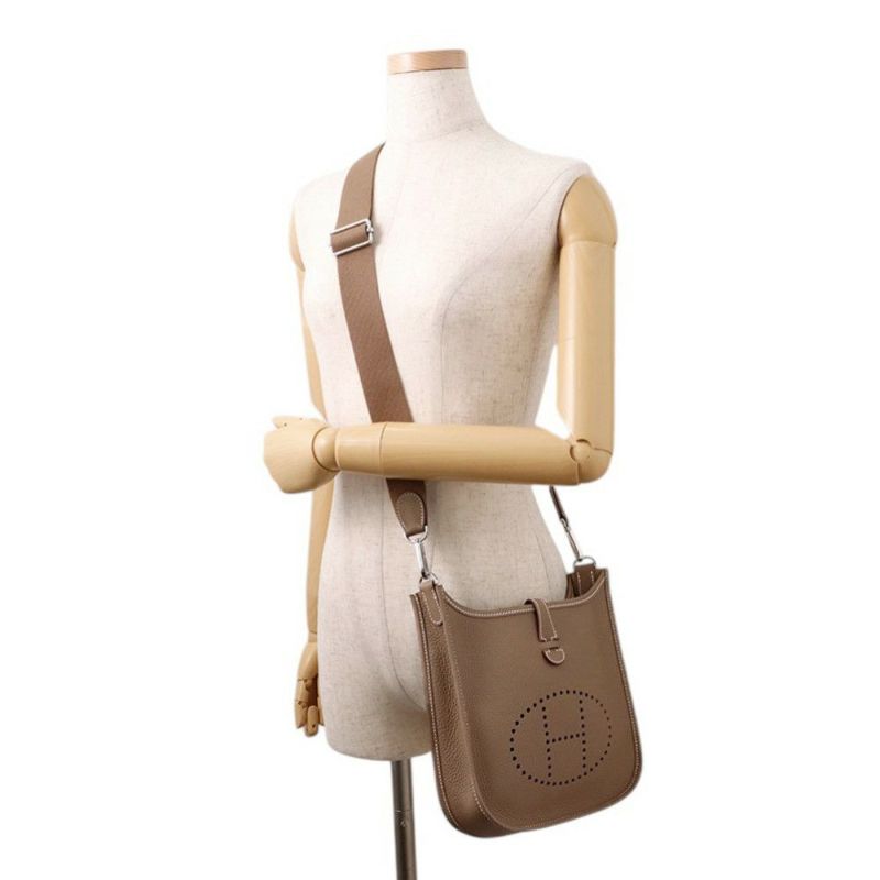 エルメス ショルダーバッグ エブリン3 23 エトゥープ/シルバー金具 トリヨンクレマンス K刻印