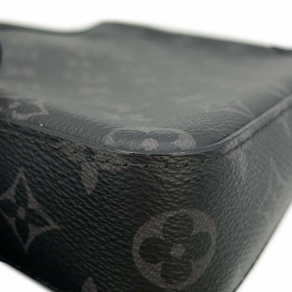 ルイヴィトン ショルダーバッグ モノグラム・エクリプス リバース トリオ・メッセンジャー M69443 LOUIS VUITTON 黒 ブラック