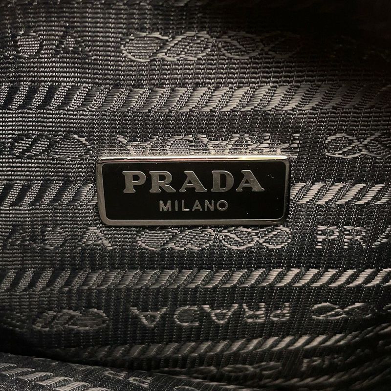 プラダ ハンドバッグ  Re-Edition 2000 Re-Nylon トライアングルロゴ ナイロン PRADA ミニバッグ 黒