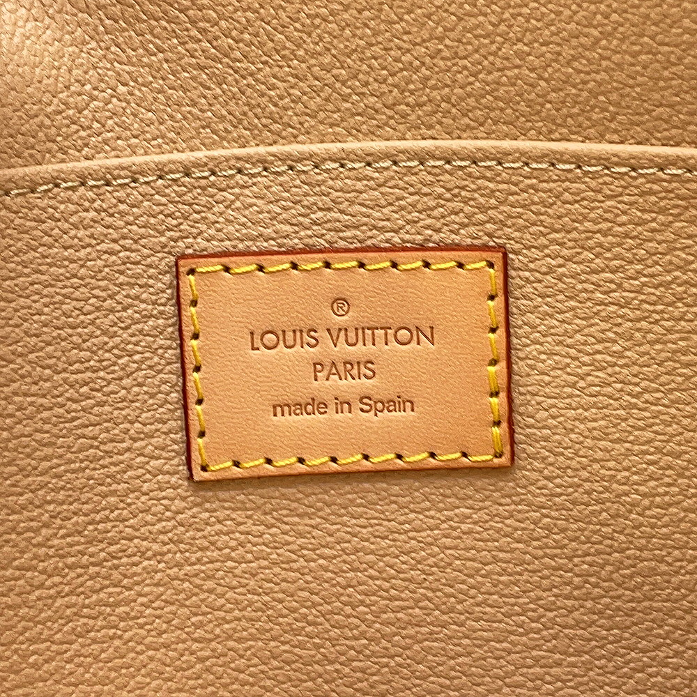 ルイヴィトン ポーチ モノグラム ポシェット・コスメティック MM M46579 LOUIS VUITTON ヴィトン コスメポーチ 小物入れ