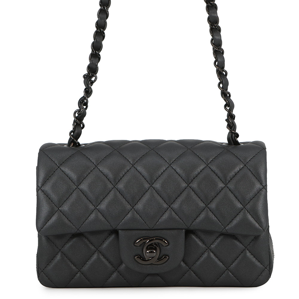 シャネル チェーンショルダーバッグ ココマーク ミニ マトラッセ 20 ラムスキン A69900 CHANEL 黒
