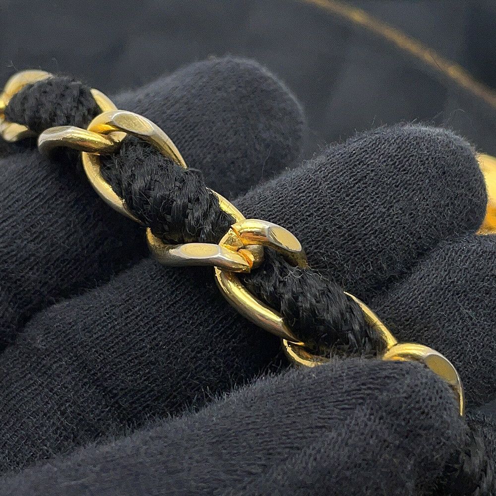 シャネル チェーンショルダーバッグ マトラッセ ココマーク サテン CHANEL 黒