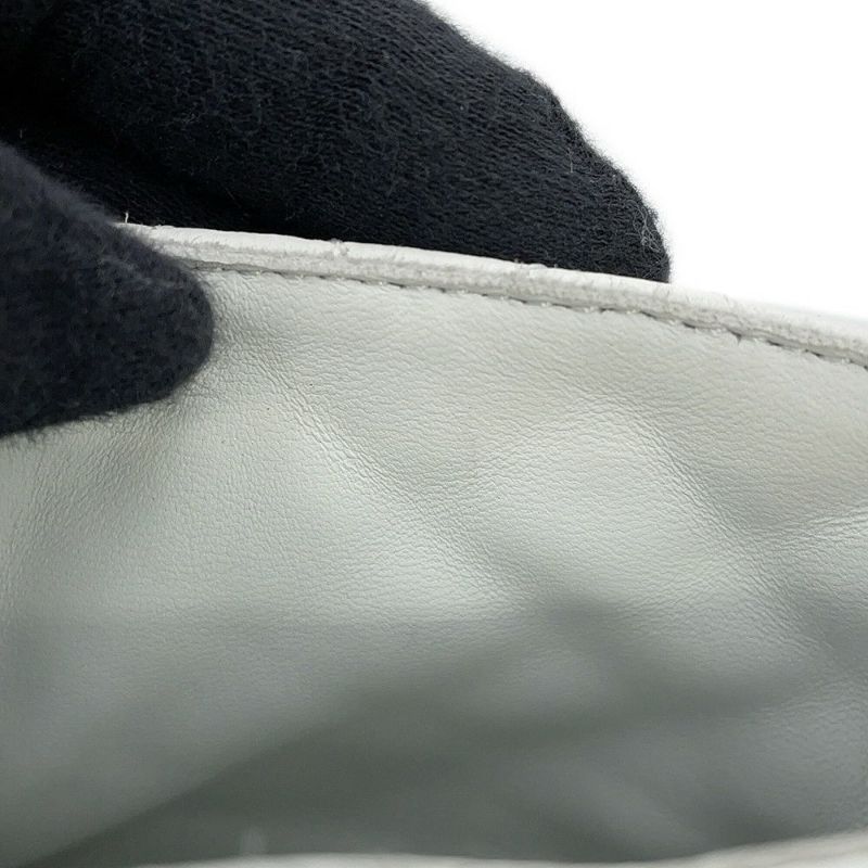 シャネル ショートブーツ マトラッセ ココマーク CHANEL19 レザー レディースサイズ36 1/2C G36424 CHANEL 靴 白 黒