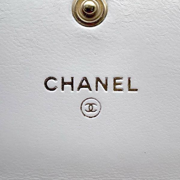 シャネル チェーンウォレット 19 コインパース ラムスキン CHANEL 財布 白