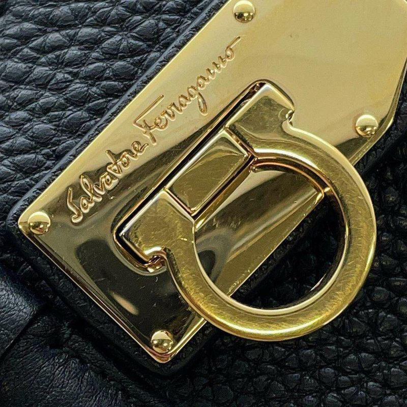 フェラガモ ハンドバッグ ガンチーニ レザー Ferragamo 2wayショルダーバッグ 黒