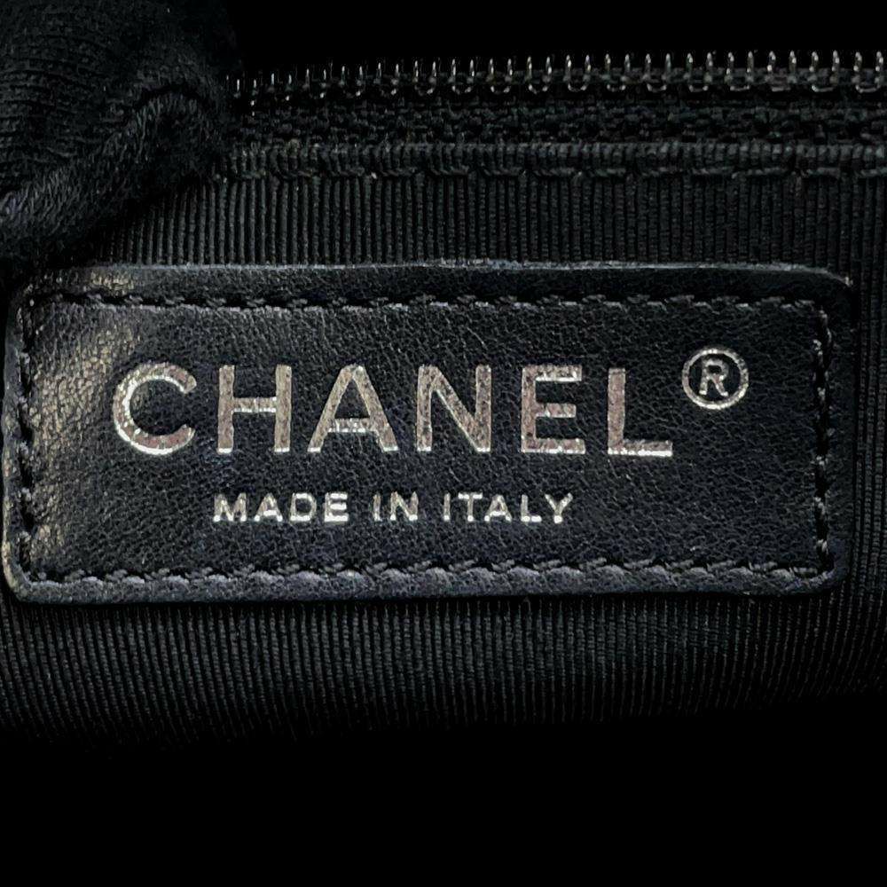 シャネル ハンドバッグ  ココマーク シェブロン A30899 CHANEL バッグ Vステッチ ミニボストンバッグ 黒