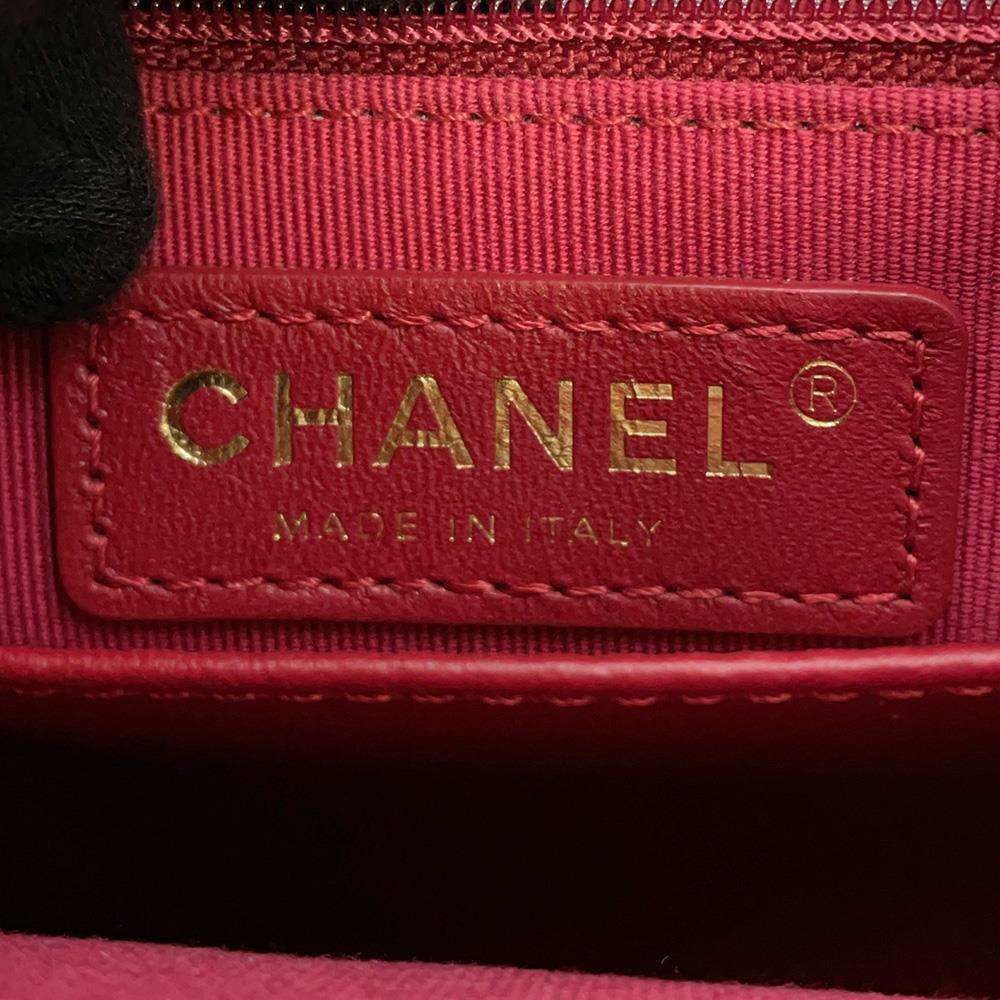 シャネル チェーンショルダーバッグ マトラッセ ココマーク シャイニークランプルカーフレザー AS4322 CHANEL 2way 黒