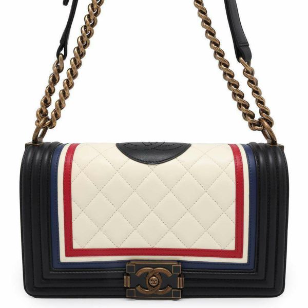 シャネル チェーンショルダーバッグ マトラッセ ココマーク ボーイシャネル A67086 CHANEL 黒 白