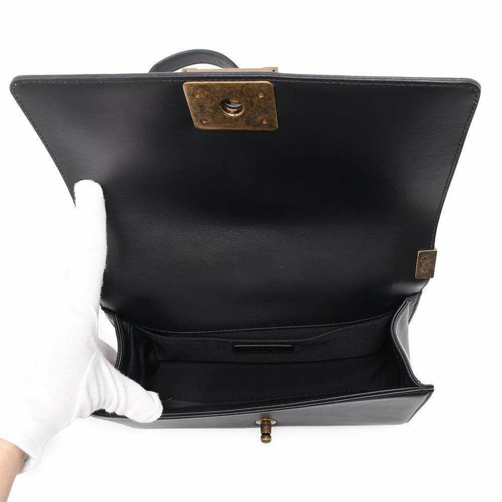 シャネル チェーンショルダーバッグ マトラッセ ココマーク ボーイシャネル A67086 CHANEL 黒 白