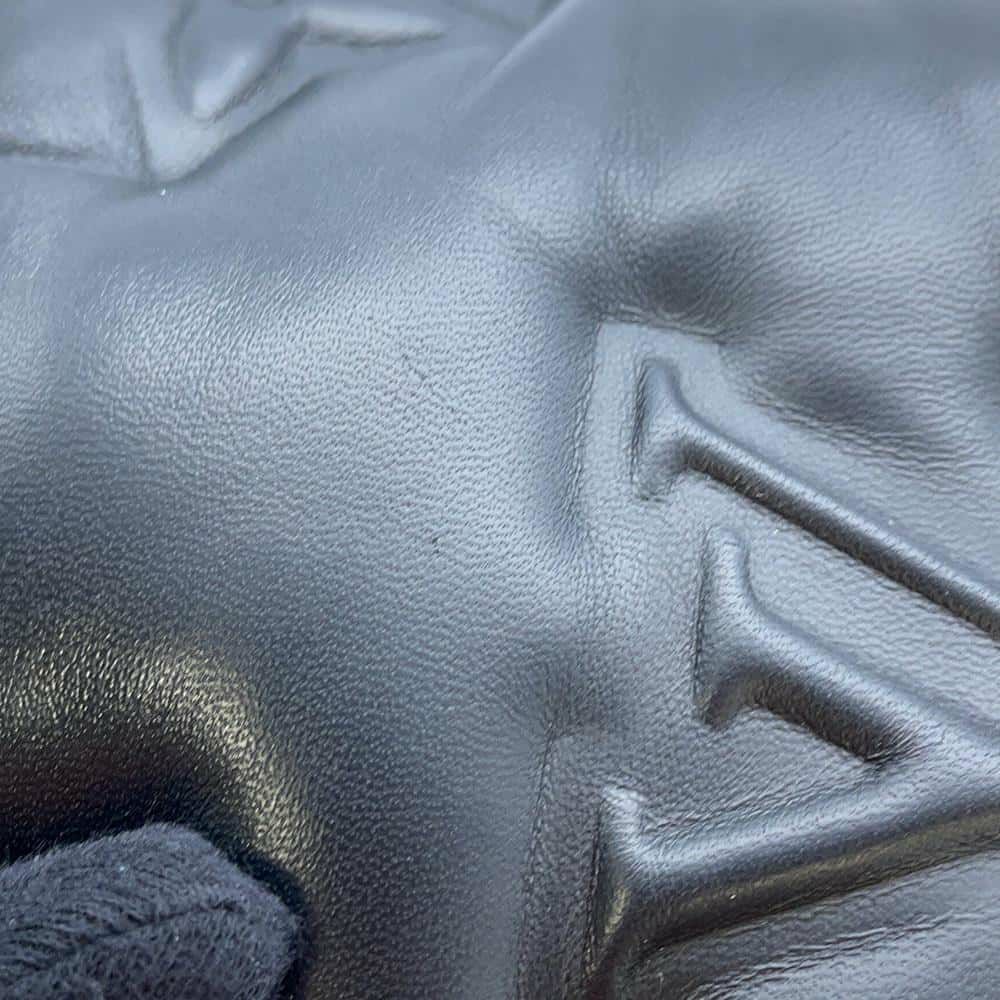 ルイヴィトン ショルダーバッグ アシンメトリカル スリングバッグ M68773 LOUIS VUITTON ヴィトン メンズ マットブラック 黒