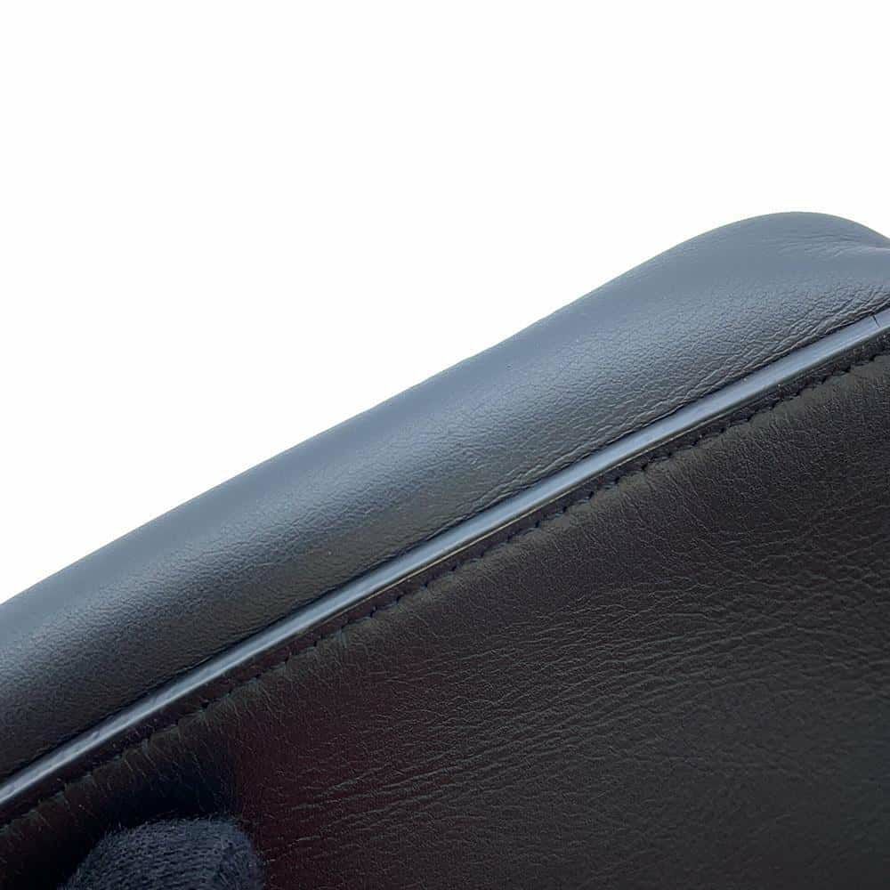 ルイヴィトン ショルダーバッグ アシンメトリカル スリングバッグ M68773 LOUIS VUITTON ヴィトン メンズ マットブラック 黒