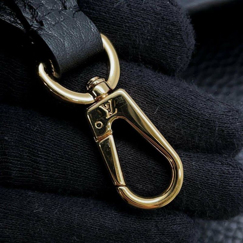 ルイヴィトン ハンドバッグ トリヨンレザー カプシーヌMINI M56071 ヴィトン 2wayショルダーバッグ ブラック 黒