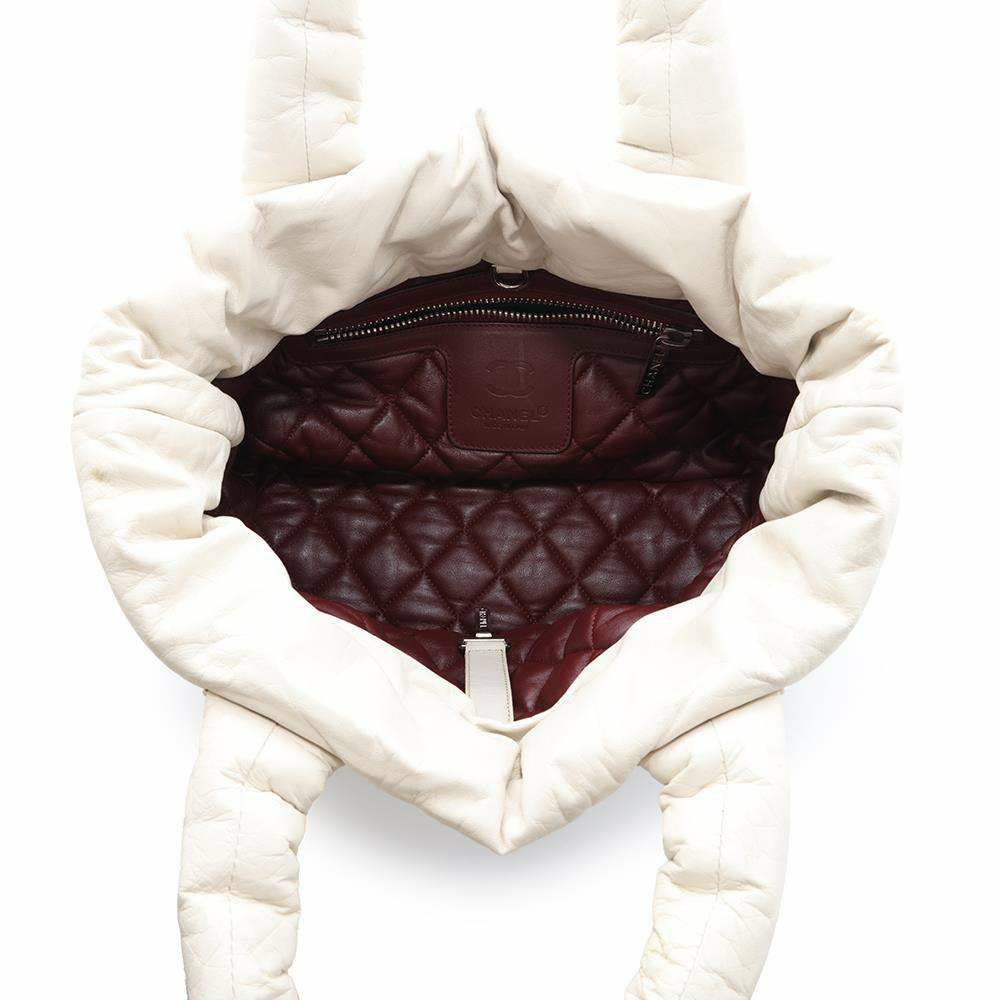 シャネル トートバッグ コココクーン ココマーク スモールトート A47108 CHANEL 白