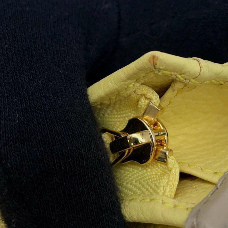 グッチ 二つ折り財布 プチ GGマーモント 456126 GUCCI 財布