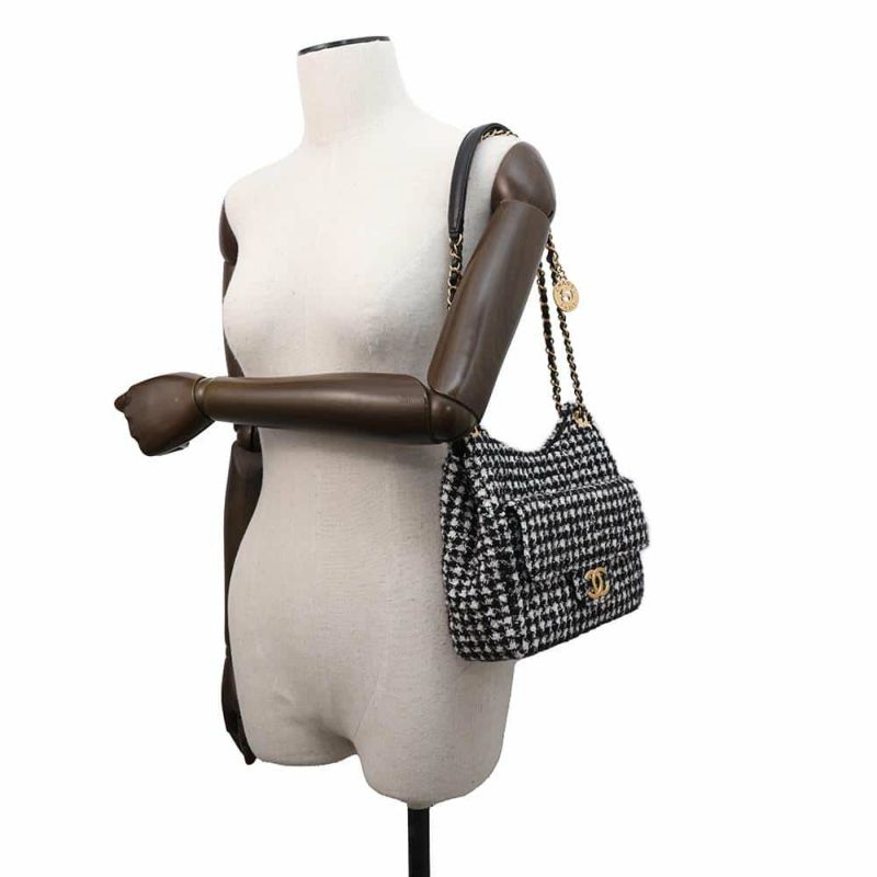 シャネル チェーンショルダーバッグ マトラッセ ココマーク ホーボーバッグ ツイード AS4322 CHANEL 2way 黒 白