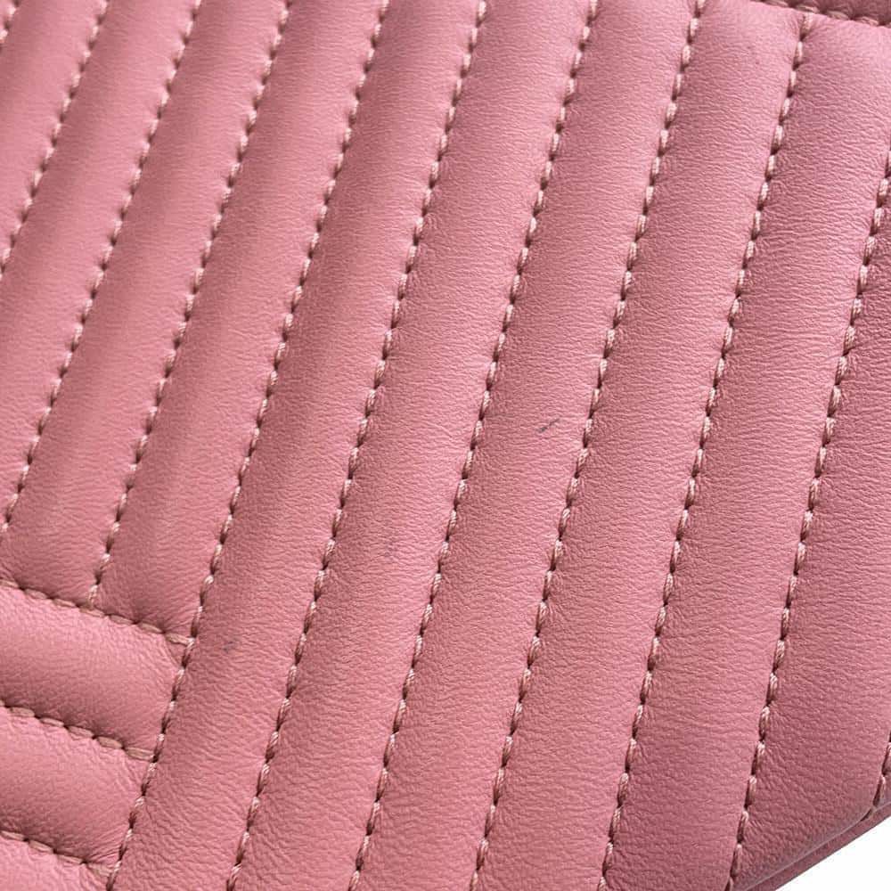 シャネル チェーンショルダーバッグ シェブロン ココマーク ラムスキン CHANEL バッグ Wチェーン