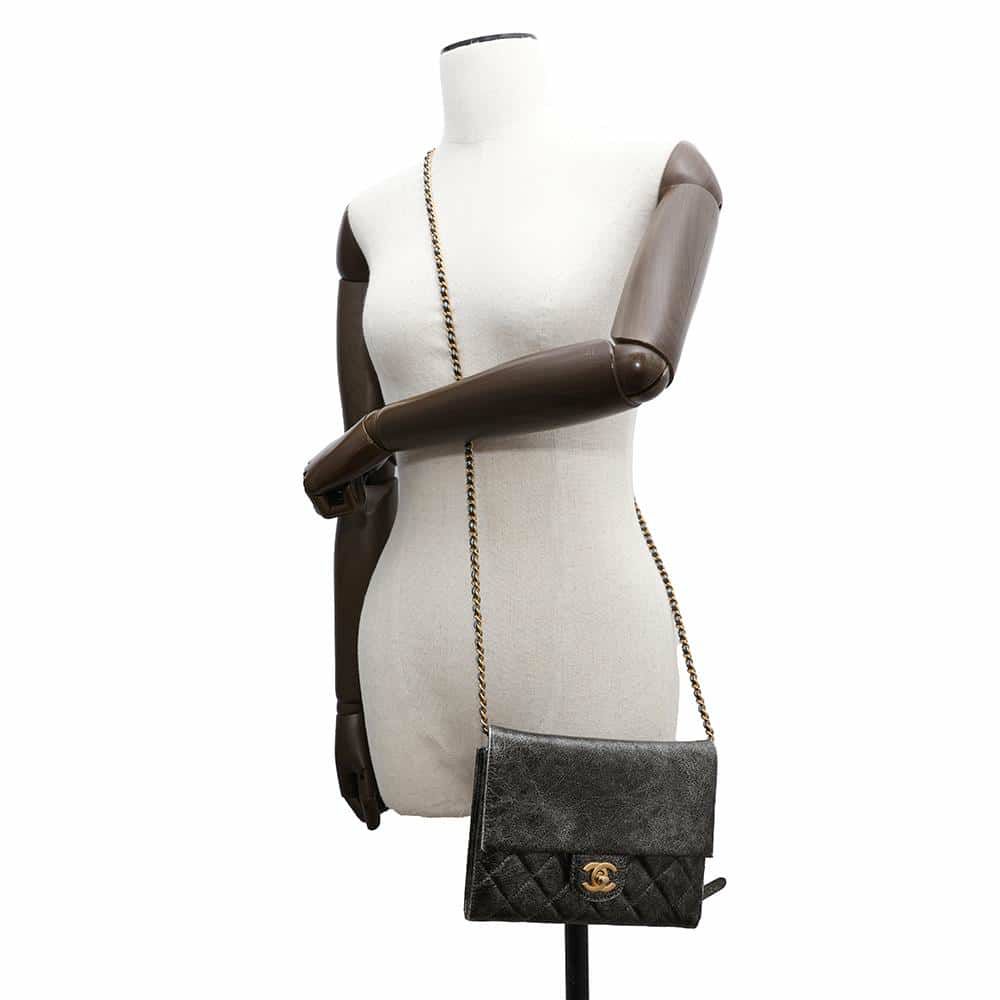 シャネル チェーンショルダーバッグ マトラッセ ココマーク ターンロック シルバー CHANEL バッグ 黒