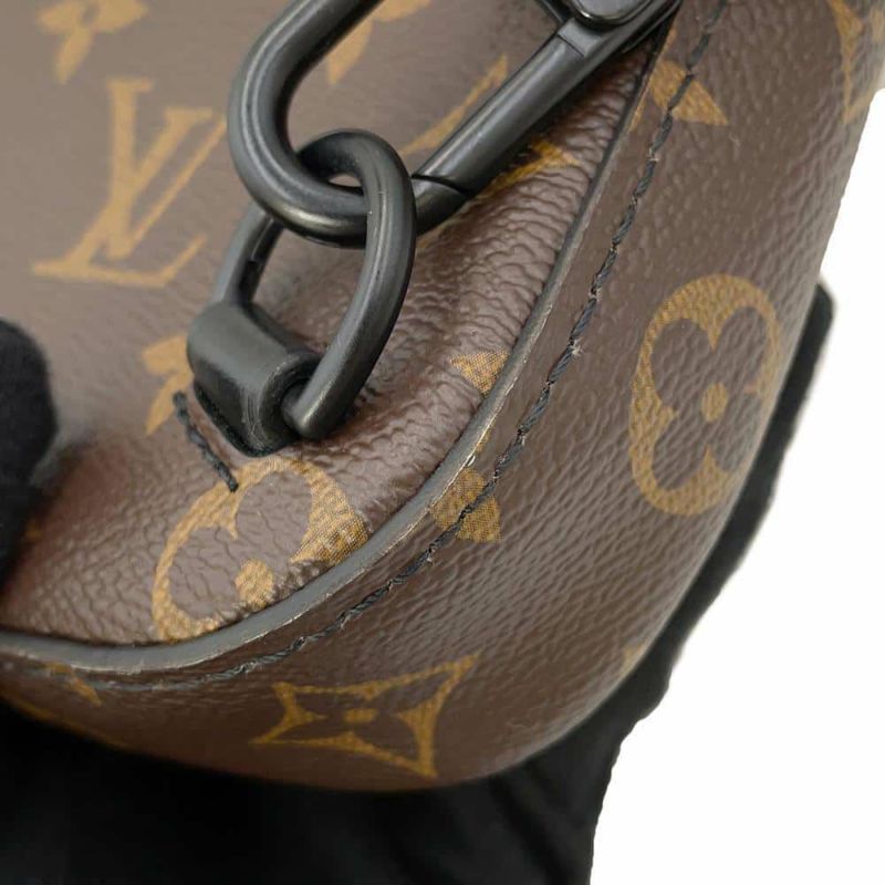 ルイヴィトン ボディバッグ モノグラム・マカサー アヴェニュー・スリングバッグ M46718 LOUIS VUITTON 黒 ブラック