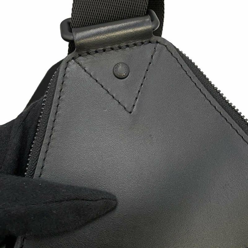 ルイヴィトン ボディバッグ モノグラム・マカサー アヴェニュー・スリングバッグ M46718 LOUIS VUITTON 黒 ブラック