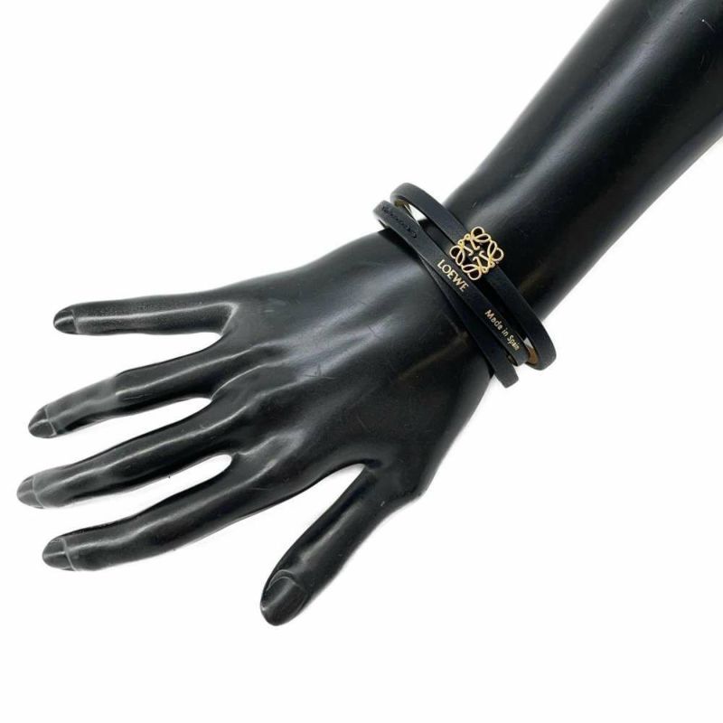 ロエベ バングル アナグラム ツイストバングル カーフレザー サイズM J920240X17 LOEWE アクセサリー 黒 ブレスレット