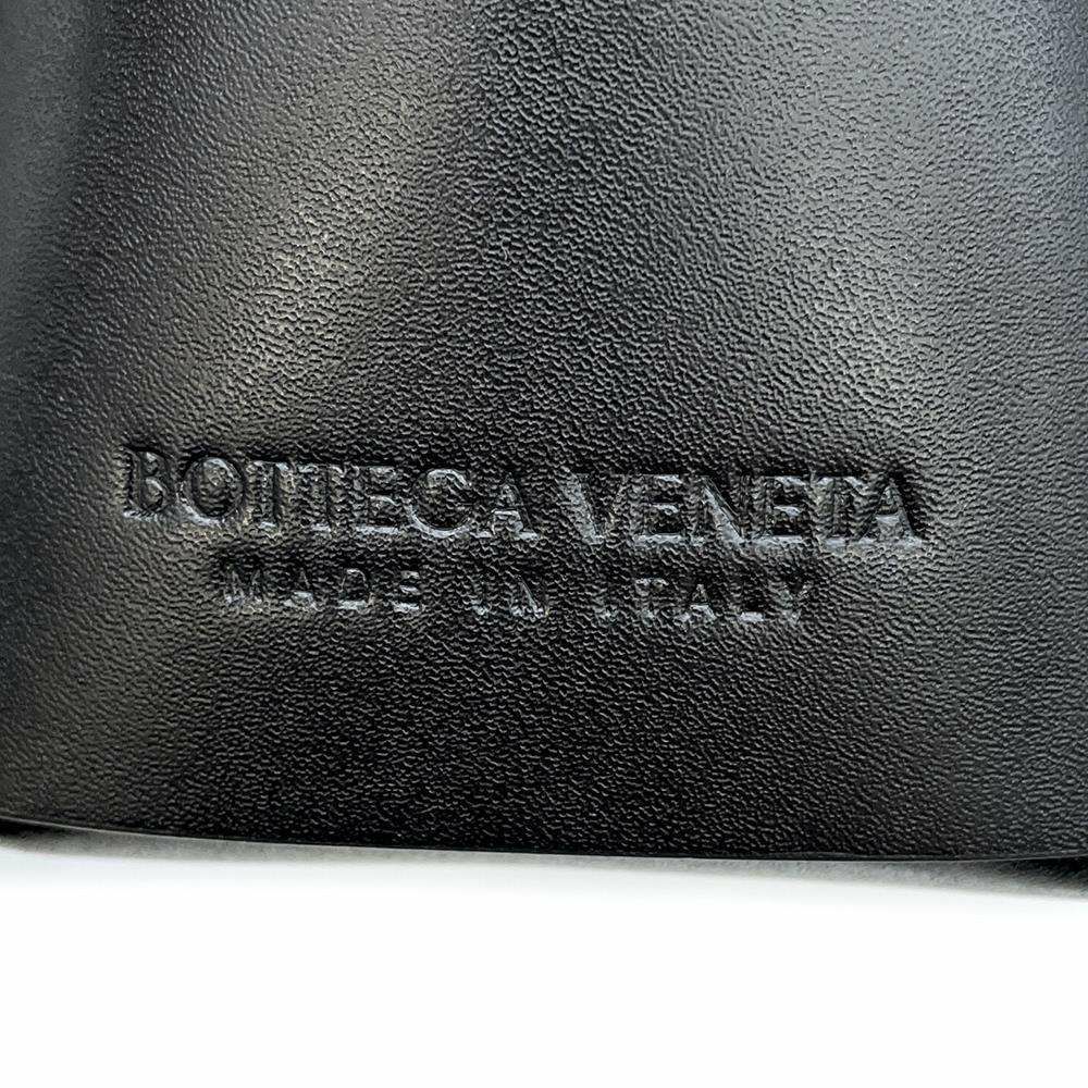 ボッテガヴェネタ ショルダーバッグ マキシ イントレチャート カセット メッセンジャーバッグ BOTTEGA VENETA 黒