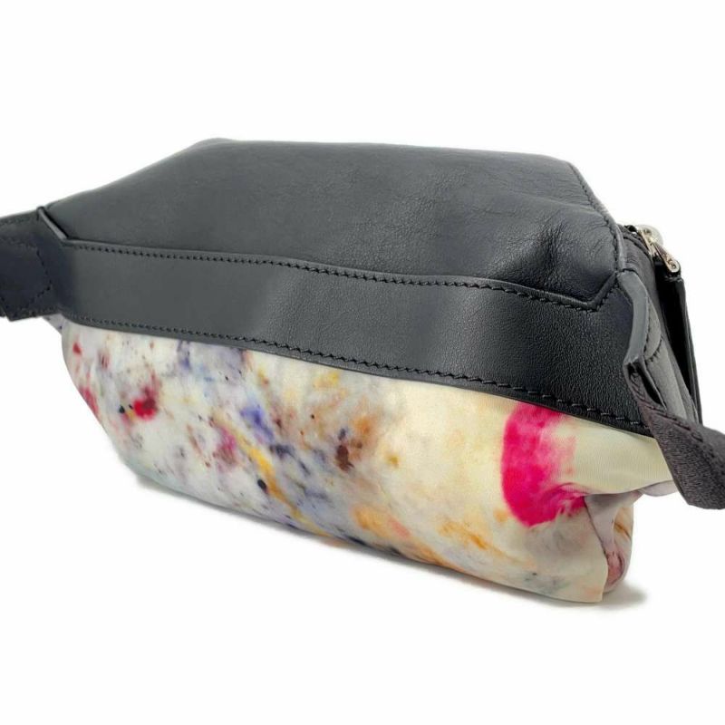 ベルルッティ ボディバッグ ナイロン レザー Berluti 黒 白 マルチカラー