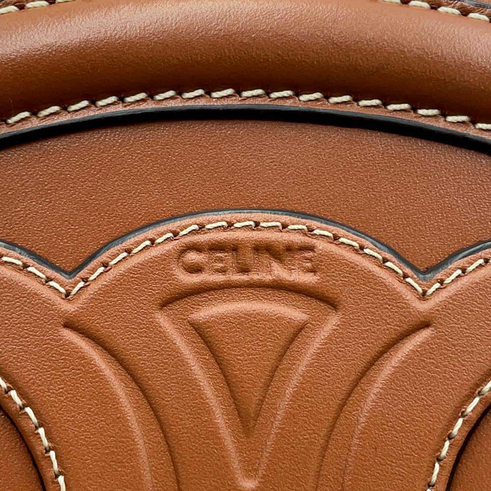 セリーヌ ショルダーバッグ オーバルパース キュイルトリオンフ 10I703DPQ CELINE