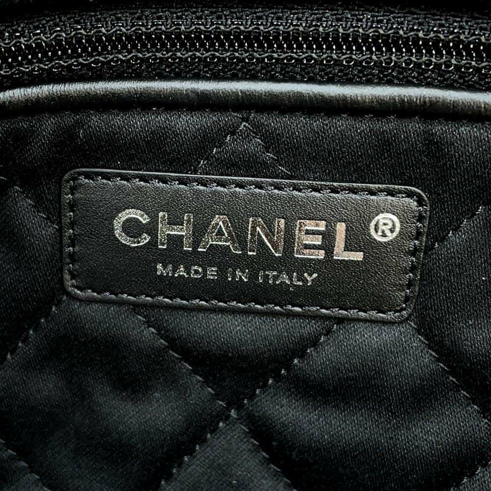 シャネル ハンドバッグ CHANEL 22 マトラッセ スモール シャイニーカーフレザー AS3260 ショルダーバッグ ポーチ付き 黒