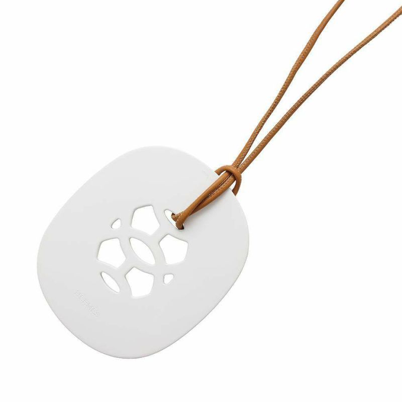 エルメス ネックレス リフト GM アニマルカモフラージュ バード 鳥 バッファローホーン HERMES アクセサリー ペンダント 白