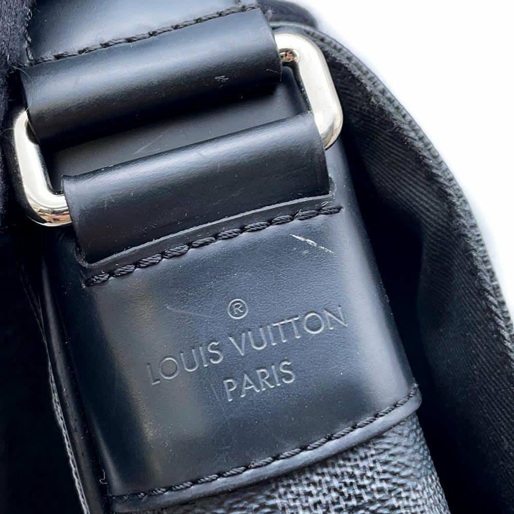 ルイヴィトン ショルダーバッグ ダミエ・グラフィット ディストリクトNM MM N41029 ヴィトン メンズ ブラック 黒