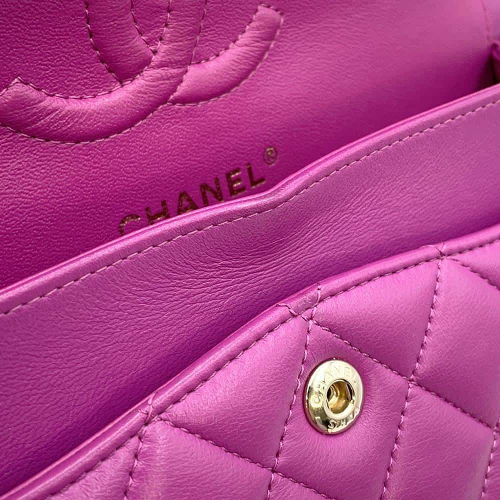 シャネル チェーンショルダーバッグ マトラッセ23 ココマーク ダブルフラップ ラムスキン A01113 CHANEL