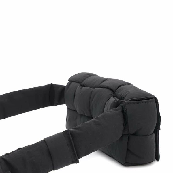 ボッテガヴェネタ ボディバッグ パデットカセット ナイロン 679763 BOTTEGA VENETA バッグ 黒