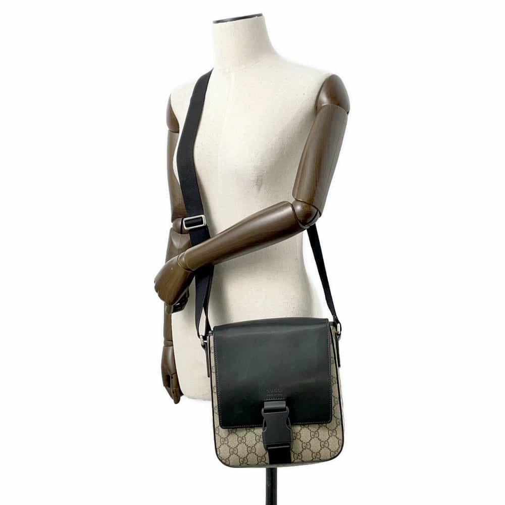 グッチ ショルダーバッグ GGスプリーム 473877 GUCCI メッセンジャーバッグ 黒
