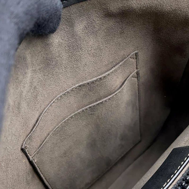 グッチ ショルダーバッグ GGスプリーム 473877 GUCCI メッセンジャーバッグ 黒