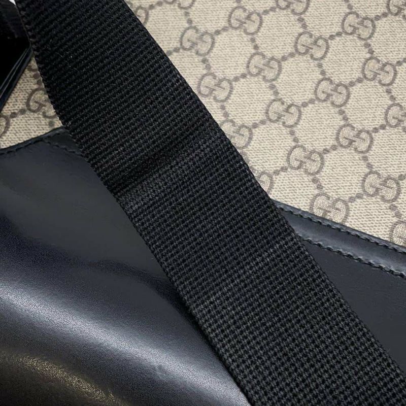 グッチ ショルダーバッグ GGスプリーム 473877 GUCCI メッセンジャーバッグ 黒