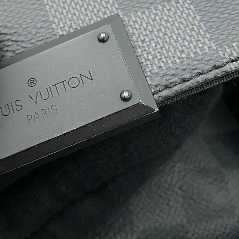 ルイヴィトン ショルダーバッグ ダミエ・グラフィット ディストリクトMM N41272 LOUIS VUITTON 黒 ブラック