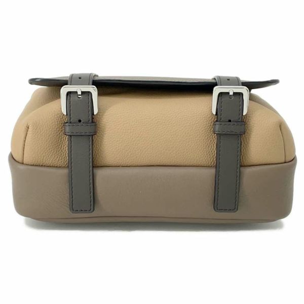 ロエベ ショルダーバッグ ミリタリー メッセンジャーバッグXS レザー 313.53BU20 LOEWE