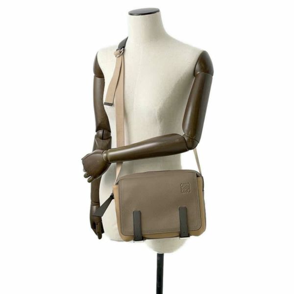 ロエベ ショルダーバッグ ミリタリー メッセンジャーバッグXS レザー 313.53BU20 LOEWE