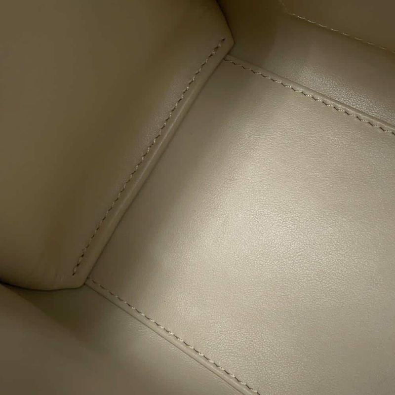 ヴァレクストラ ハンドバッグ イジィデ ミニ ソフトカーフレザー V5E36-28-TO-OC Valextra 2way ベージュ