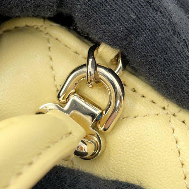 シャネル チェーンショルダーバッグ スモール ヴァニティーケース ラムスキン AP2198 CHANEL