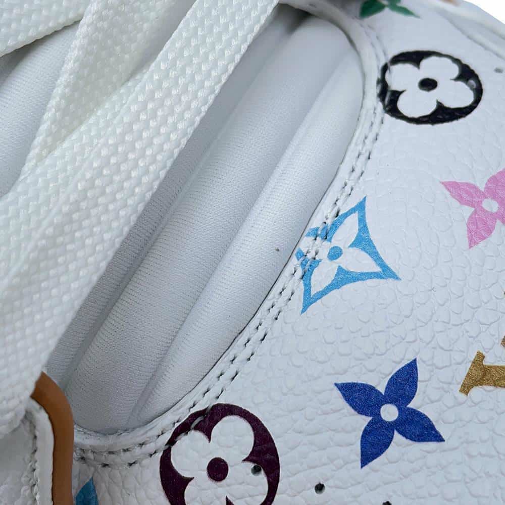 ルイヴィトン スニーカー モノグラム LV × TM LV トレイナー メンズサイズ8 1AHEKG ヴィトン 靴 白 村上隆