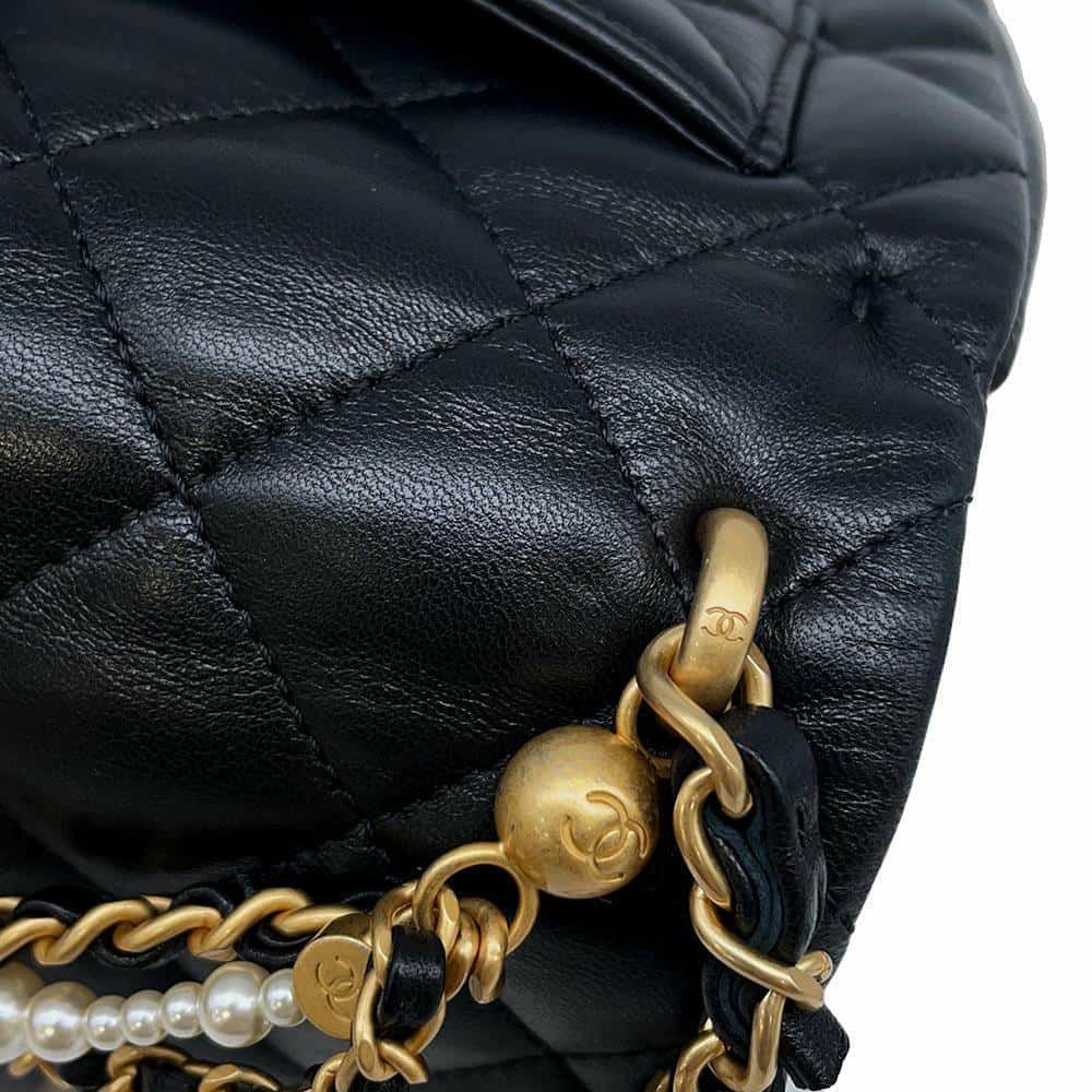 シャネル チェーンショルダーバッグ マトラッセ ココマーク ラムスキン AS4385 CHANEL 黒
