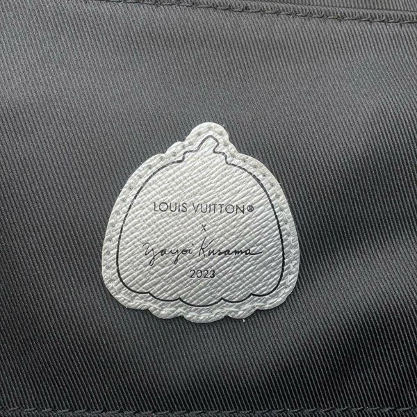 ルイヴィトン バックパック モノグラム・エクリプス クリストファーMM LV×YK M46403 LOUIS VUITTON メンズ 黒