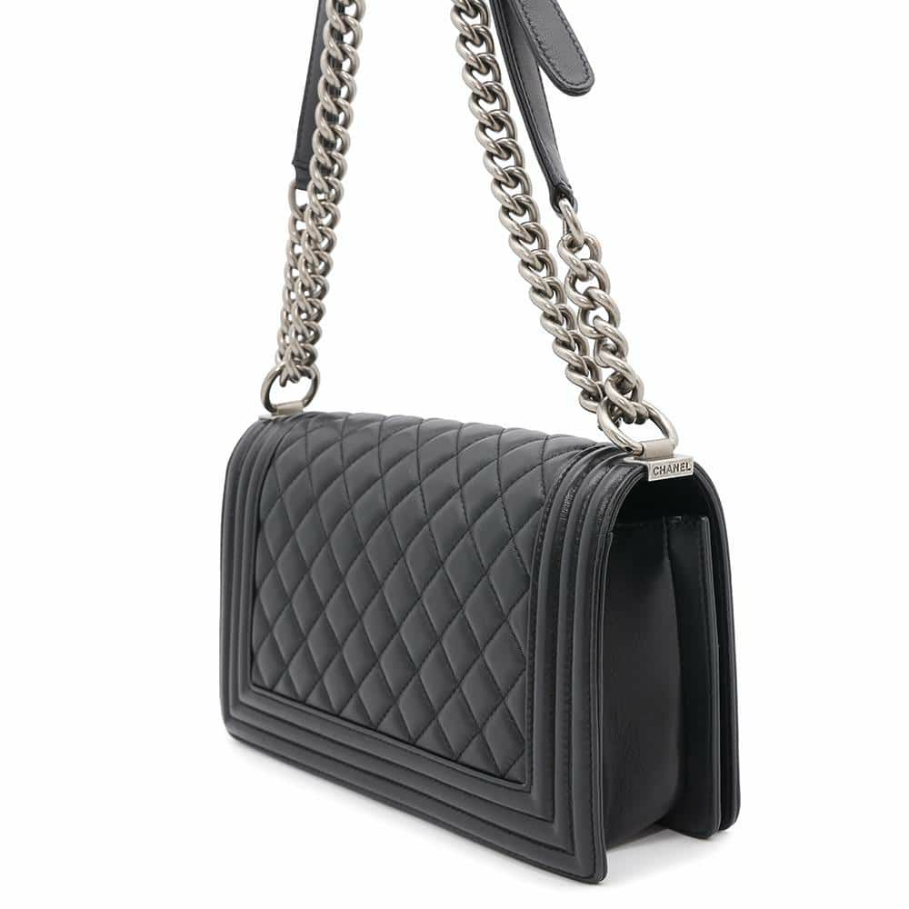 シャネル チェーンショルダーバッグ ココマーク ボーイシャネル A67086 CHANEL 斜めがけ BOY CHANEL 黒