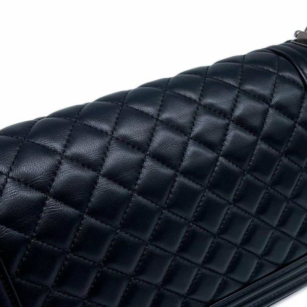 シャネル チェーンショルダーバッグ ココマーク ボーイシャネル A67086 CHANEL 斜めがけ BOY CHANEL 黒