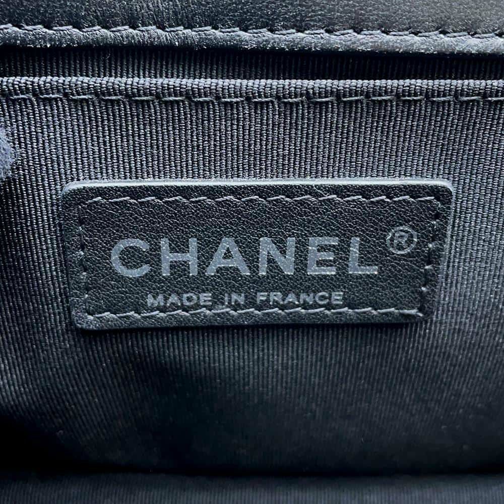 シャネル チェーンショルダーバッグ ココマーク ボーイシャネル A67086 CHANEL 斜めがけ BOY CHANEL 黒